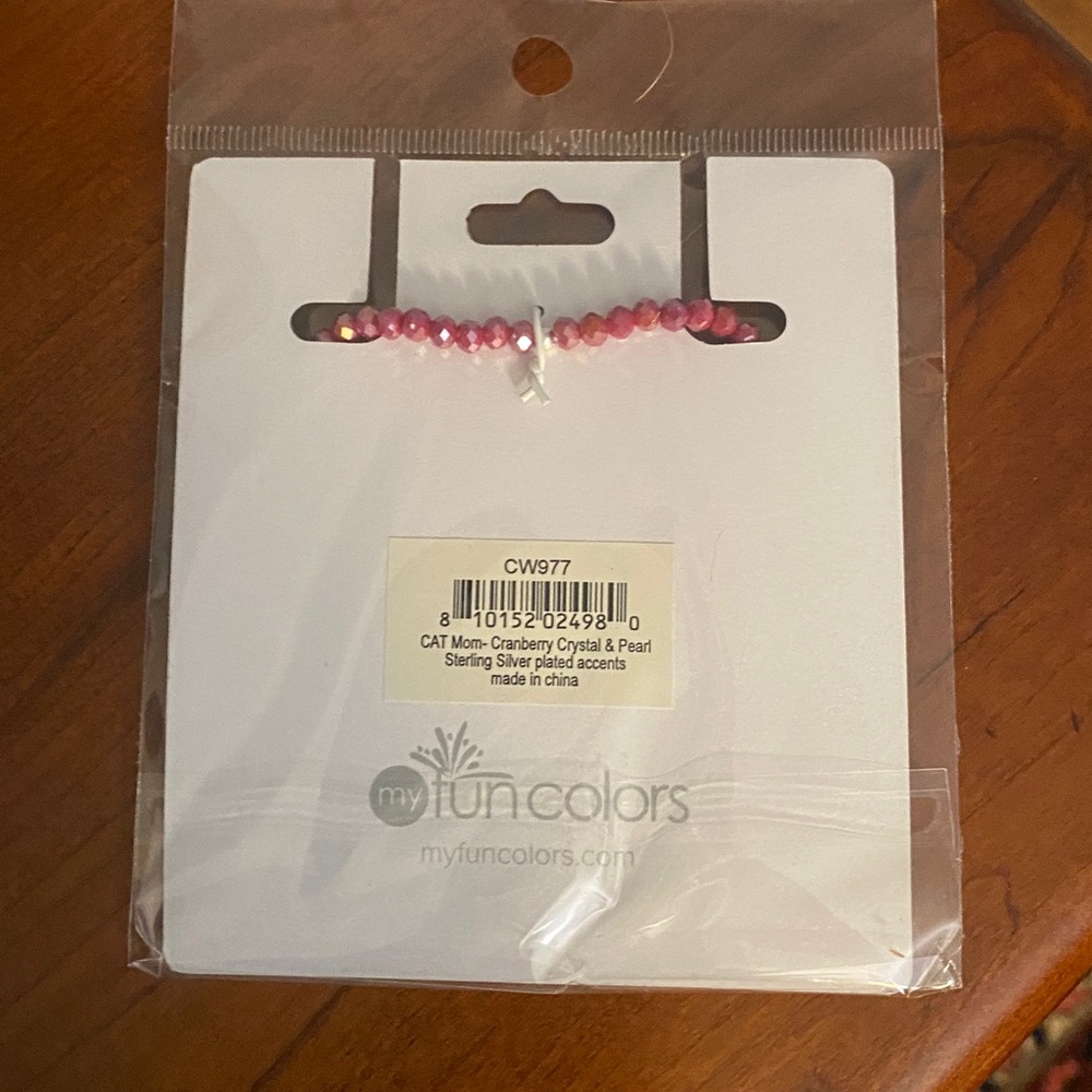 Cat Mom Friendship Bracelet. Sterling Silver Plated Accents. NWT - Picture 2 of 2